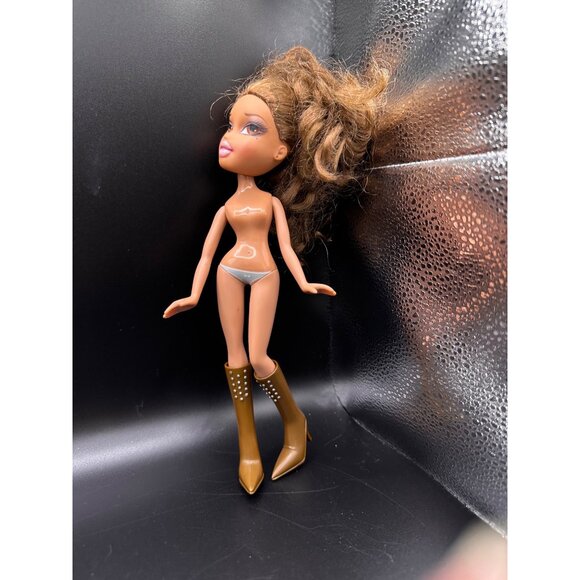 Bratz MGA 2001 Yasmin doll likely custom- Read - Picture 11 of 16